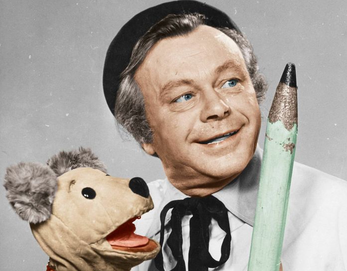 Heinz Fülfe mit Hund Struppi und seinem Zauberstift.