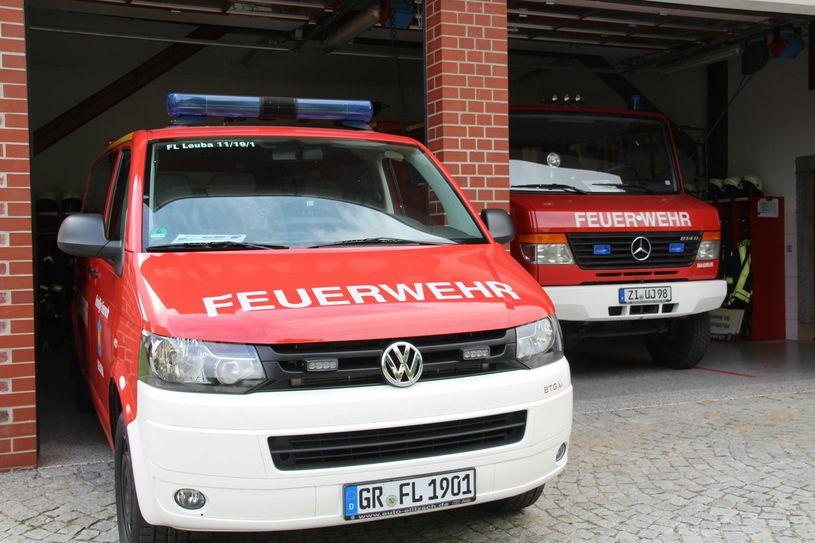 Der neue MTW und der TSF-W (rechts) der Freiwilligen Feuerwehr Leuba. Foto: Keil