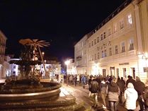 In Bad Schandau zählte die Polizei 360 "Spaziergänger" am Montagabend. Beobachter sprachen von etwa 600.