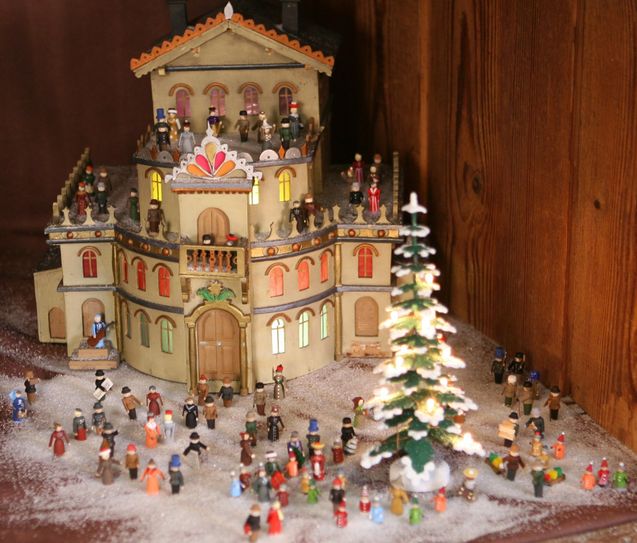 Nachbau der Semperoper aus Zigarettenkisten von Günter Reichel.