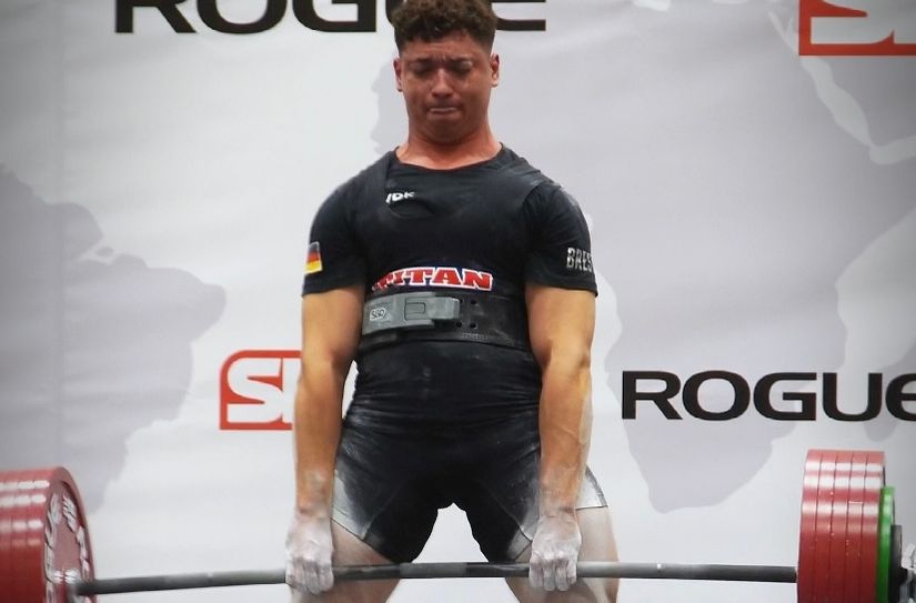 Beim Powerlifting sind sowohl beim Trainibng als auch im Wettkampf Konzentration und Körperbeherrschung gefragt.