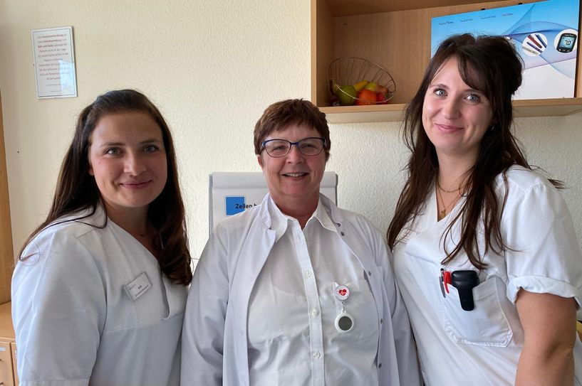V.l.: Schwester Jule Sonnabend, OÄ Dipl.-Med. Zink und Schwester Jennifer Besa