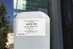 Das von Schill + Seilacher produzierte Desinfektionsmittel Saxol® DMI. Foto: meeco