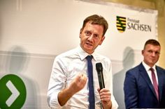 Dass sich der Ministerpräsident ganz offen den Fragen der Königsteiner stellte kam gut an. Einer der Gäste hatte angeblich eine 3 Milliarden Euro schwere Investition in der Tasche. Foto: Marko Förster