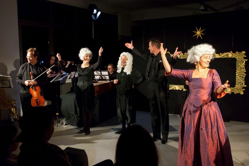 Mit ihrer international sehr erfolgreichen Produktion „Barock am Faden“ luden das Theater unter dem glücklichen Stern und das Ensemble Inégal aus Prag zu einer bezaubernden Veranstaltung für die ganze Familie ein. Foto: Pressestelle Kreisverwaltung