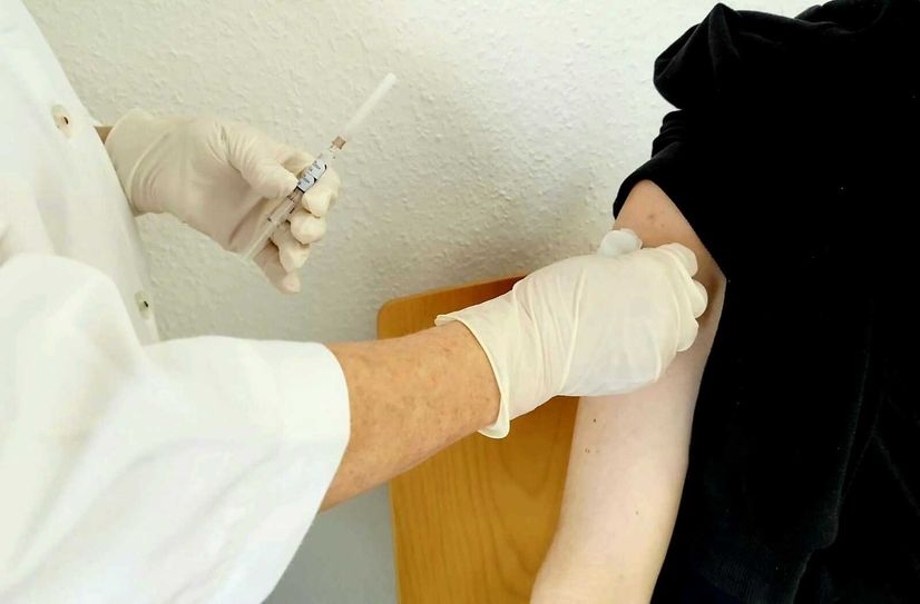 Das Gesundheitsamt OSL weist darauf hin, dass eine Grippeschutzimpfung weiterhin möglich ist.