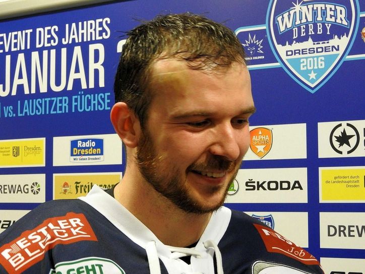 Steven Rupprich als Interviewpartner bei WinterDerbyDresden. Foto: Büttner