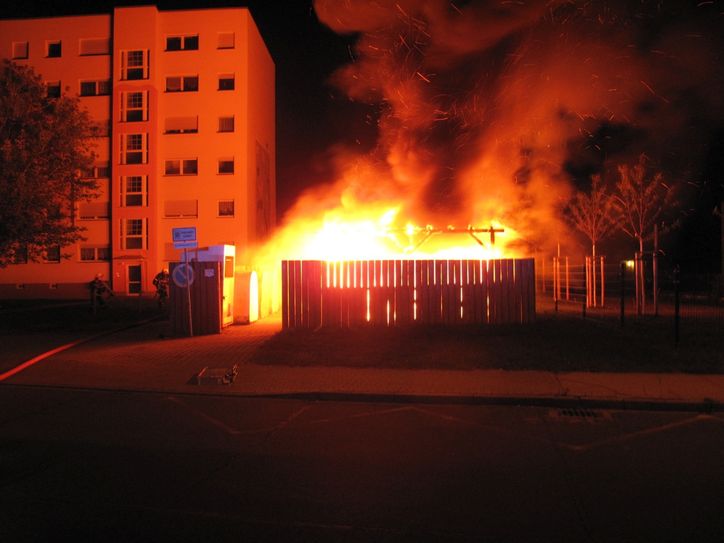 Wer hat in der Nacht zum 13. Oktober etwas beobachtet? Foto: Polizei Dresden