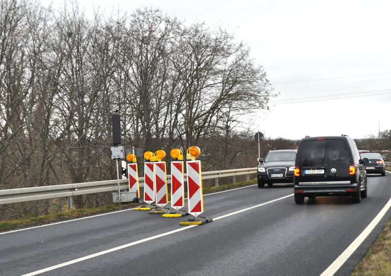 B101 über die Brücke wird sofort gesperrt