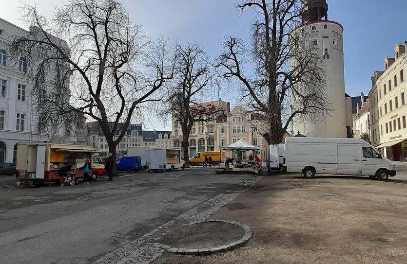 Derzeit (das Foto wurde am 24. Februar gemacht) ist auf dem Wochenmarkt noch nicht allzu viel los. Die Saison beginnt je nach Wetter erste Mitte oder Ende März. Foto: Keil