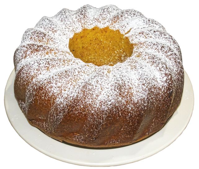 Von Telefonbetrügern hört man immer wieder. Dass sie jetzt auch mal mit Kuchen locken, ist allerdings neu. Foto: Wolfgang Eckert auf Pixabay