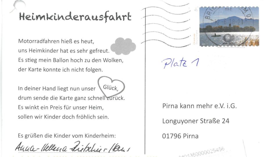 Auf der Karte war eine Anleitung zu lesen, was damit zu tun ist.
