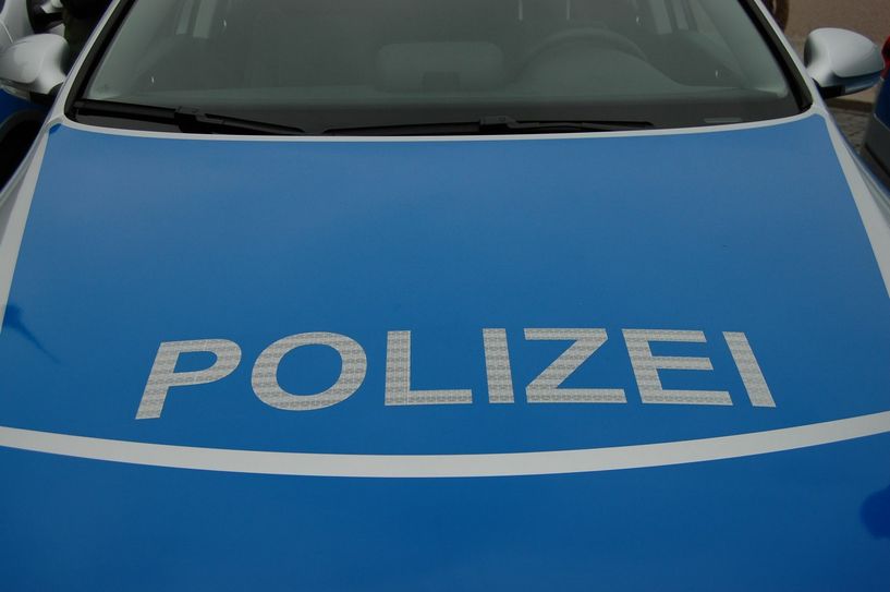 Polizei, Feuerwehr und ein Arzt gaben in einer ersten Einschätzung Entwarnung. Nun soll der Absender der Sendungen ermittelt werden. Foto: Archiv