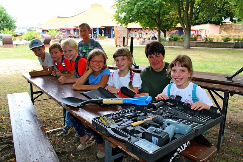 Diese Gruppe machte im vergangenen Jahr den Anfang. Seitdem sind die Zoo Kids unter Leitung von Silke Kühn ein fester Bestandteil geworden. Jetzt geht die die zweite Gruppe der Arbeitsgemeinschaft an den Start. Foto: Silke Richter