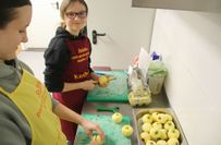 Bereits im vergangenen Jahr wurden Kinder und Jugendliche zum Kochen beim  Städtepartnerschaftsverein Meißen in die Räume der Sopro eingeladen. Damals stand das Menü unter dem Motto: »Fellbach«.