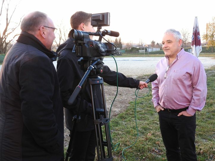 Harald Dzudaj (re.) stellte gestern seine Pläne vor (hier mit Coswig TV).