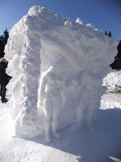 „Adam und Eva im Paradies“  - Siegerskulptur bei einem früheren Wettbewerb.