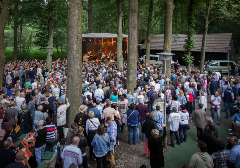 „Rock in Wotschofska“ ist eine Kultveranstaltung im Spreewald. Foto: Archiv/Peter Becker