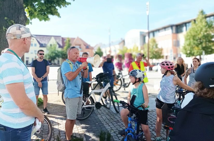 Die gemeinsamen Fahrradtour zum Tulpenfest nach Luckau startet auf dem Markt in Lübben.