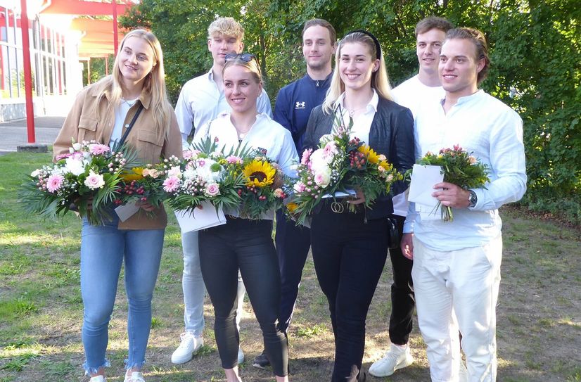 Die Medaillengewinner des RSC Cottbus: (hinten v.l.): Danny Luca Werner, Anton Höhne, NickSchröter (vorn v.l.): Lea Sophie Freidrich, Emma Hinze, Pauline Grabosch, Maximilian Dörnbach.