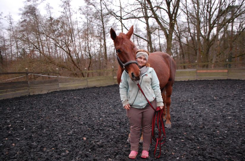 Franzi mit Flic Flac im Longierzirkel.