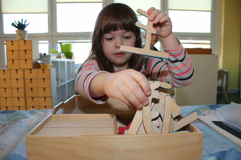 Womit sich die Kinder beschäftigen wollen, entscheiden sie selbst. Auch Melissa konnte frei wählen.