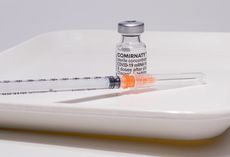 Im Dezember wurde die einrichtungsbezogene Impfpflicht beschlossen. Beschäftigte im Gesundheitswesen müssen ihrem Arbeitgeber bis 15. März einen Nachweis über eine abgeschlossene Impfung, einen Genesenennachweis oder einen Nachweis darüber, dass sie nicht geimpft werden können, vorlegen. Foto: Pixabay