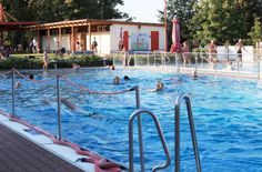 Das Heidenauer Albert Schwarz Bad wird am 15. August zum Schauplatz für den ersten Flutlicht-Teamcup.