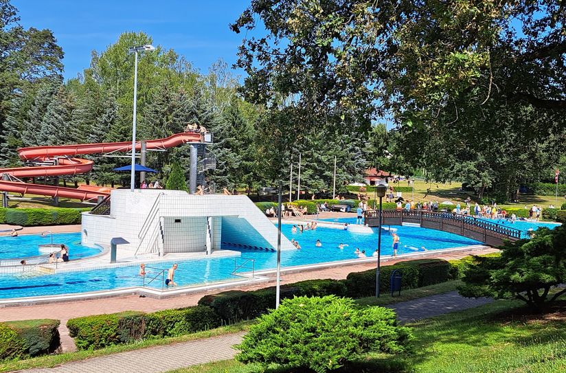 Das Freibad Kochsagrund hat jetzt wieder zu den regulären Zeiten geöffnet.