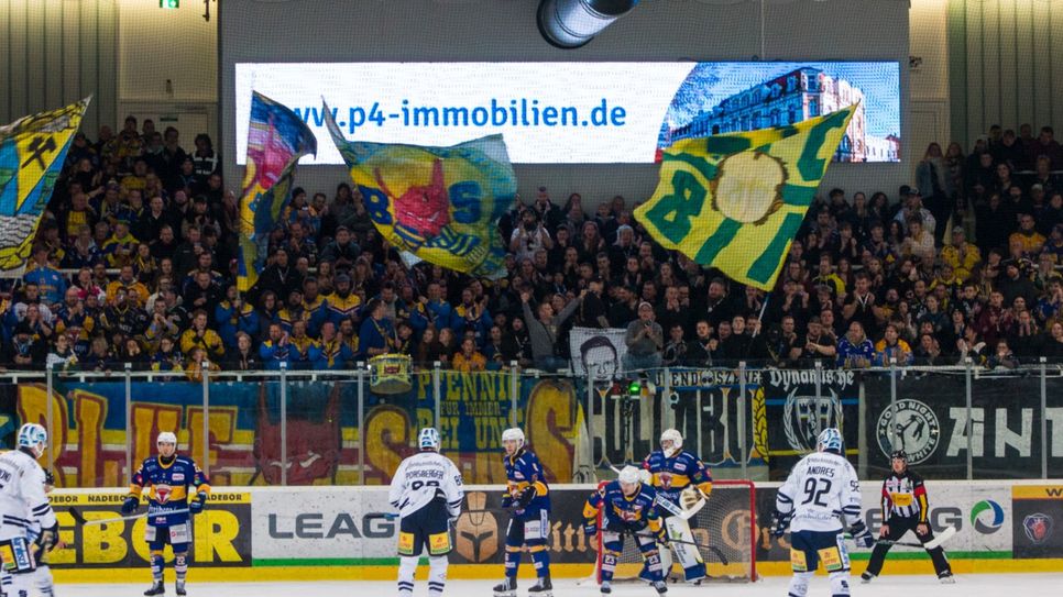 Dein Platz zählt! Hilf uns, das Stadion über die Feiertage zu füllen!