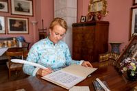 Anne Schierack als »Fürstin Lucie« im Schloss Branitz