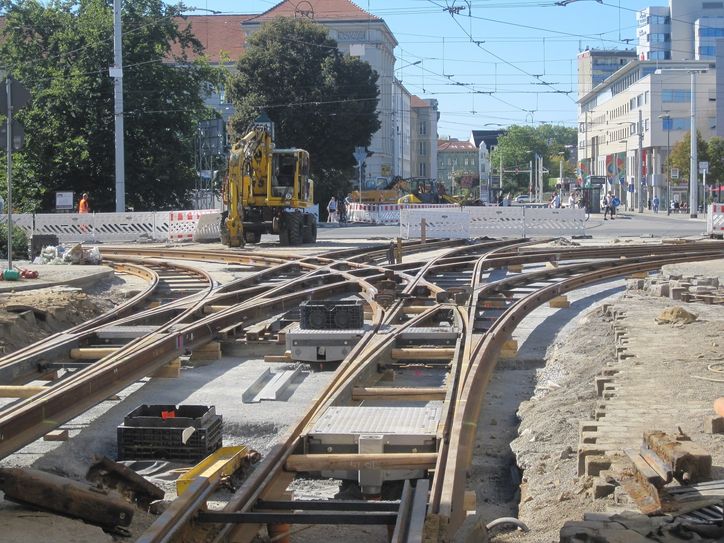 Ein Bild während der Baumaßnahme am Berliner Platz. Cottbusverkehr GmbH
