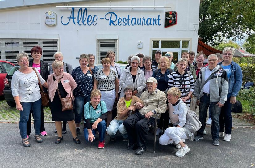 Anfang September trafen sich ehemalige Spielerinnen von Aktivist Schwarze Pumpe am Jahnstadion wieder.