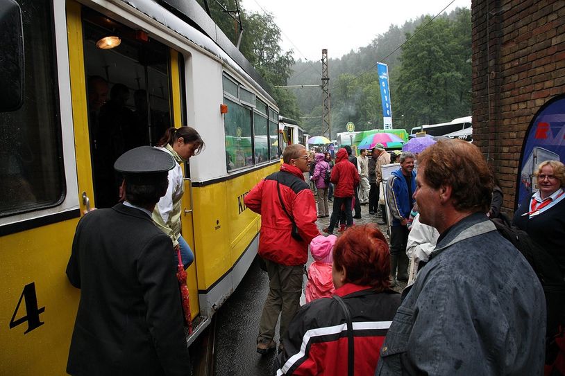Zum jährlichen Kirnitzschtalfest herrscht Massenandrang. Foto: D. Förster