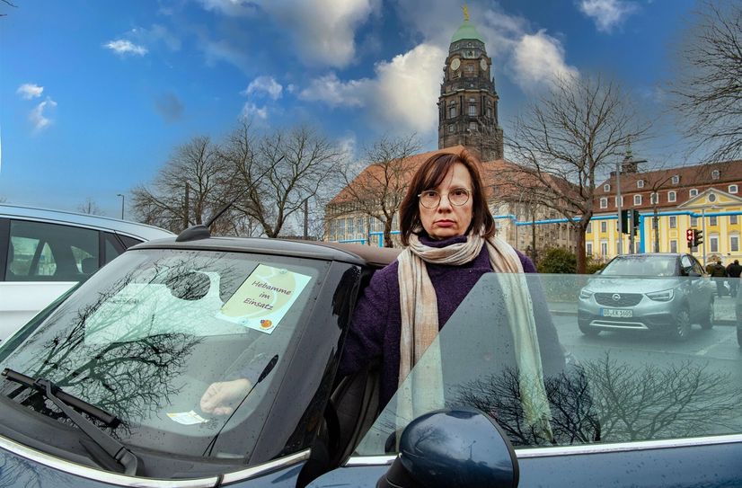 Corinna Plagemann  aus Dresden ist seit 30 Jahren Hebamme: "Ich habe  im Frühjahr  an die Stadt geschrieben und darum gebeten, dass ich eine Ausnahmegenehmigung bekomme. Doch nichts ging.  Es ließe sich ja schnell überprüfen, dass eine Parkscheibe für eine Hebamme nicht nur eine Farce ist."