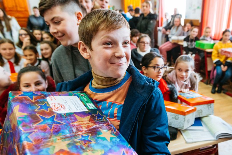 Freude in Rumänien über Päckchen aus Deutschland. Foto: David Vogt