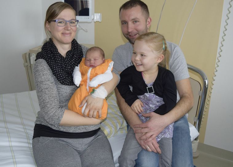 Die glückliche Familie Pantel mit dem kleinen Phil. Foto: CTK