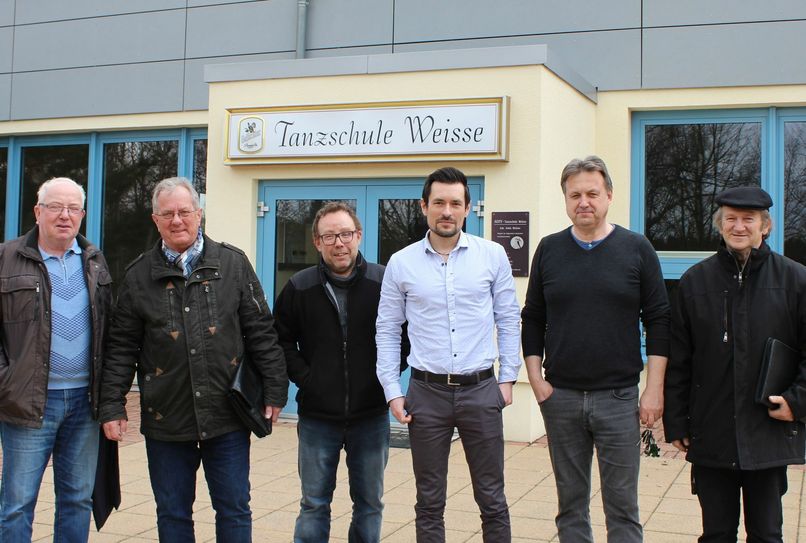 Sie haben bei der Organisation der Maifeierlichkeiten in Weißwasser den Hut auf (v.l.): Reinhard Baumbach, Frank Schuster, Timo Schutza, Robert Seidel, Frank Schwarzkopf und Heinrich Mosmann. Foto: Keil