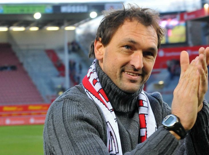 Claus-Dieter Wollitz übernimmt die schwierige Aufgabe für die letzten fünf Spiele der Saison 2015/2016. Er war bereits von 2009 bis 2011 Trainer der Lausitzer. Foto: Archiv