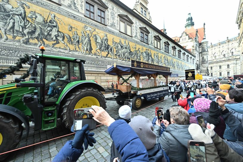 Das 30. Stollenfest mit Umzug durch das Staddtzentrum