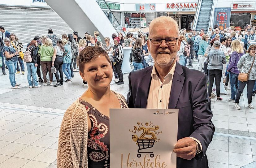 Die Organisatoren: Dana Dittmann und Andree Schittko in der Elbgalerie.