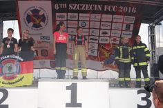 Anja Hartmann und Vera Licha bei der Siegerehrung im Frauentandem. Foto Knut Bönigk