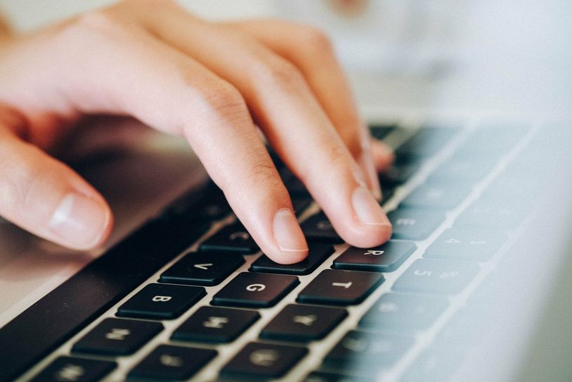 Eine Ausbildung kann man auch in Lehrstellenbörsen im Internet finden.