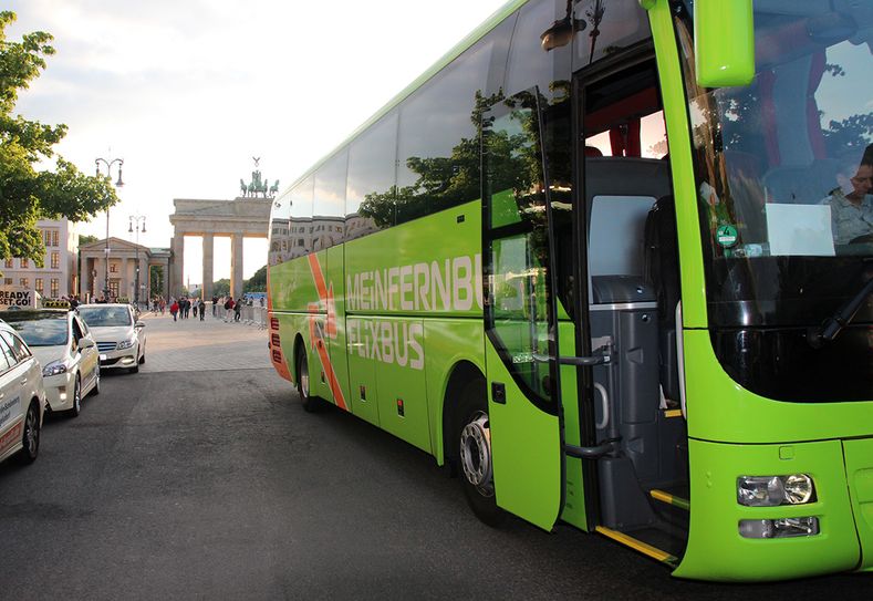 Vom Brandenburger Tor nach Cottbus - und umgekehrt: Mit MeinFernbus FlixBus ist das ab 4. Mai möglich. Foto: PR