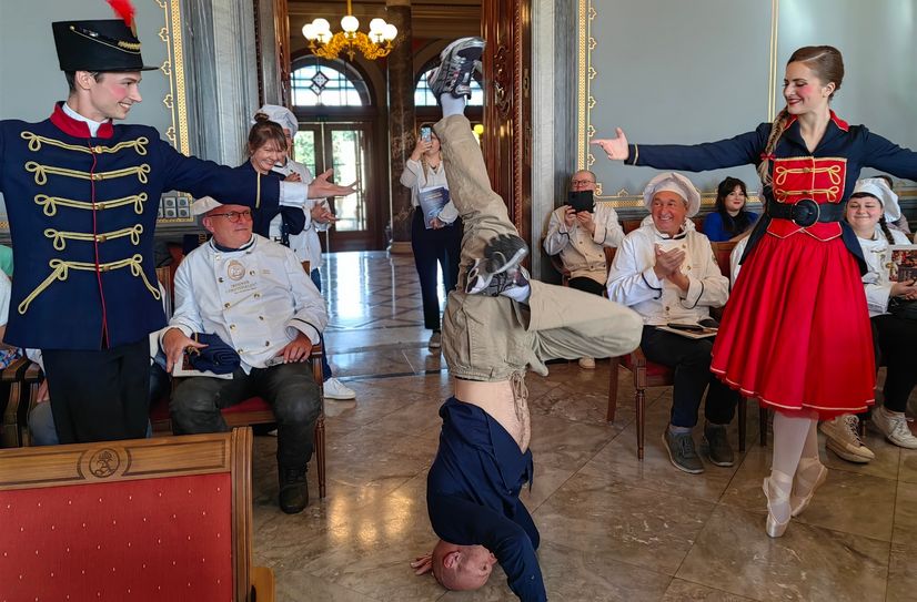 Breakdancer Philip Lehmann wirbelte die Backstube medial auf - und das echt gelungen.