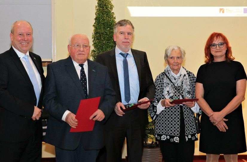 Bürgermeister Fred Mahro mit Günter Quiel, Klaus-Dieter Fuhrmann, Irmgard Schneider und Berit Kreisig.