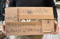 Beeindruckend war eine spontane Spende aus Luthers Schlosskirche zu Wittenberg, die durch eine glückliche Fügung nach Riesa gelangte: Zur richtigen Zeit am richtigen Ort mit dem richtigen Riecher. Kurt Hähnichen war begeistert.