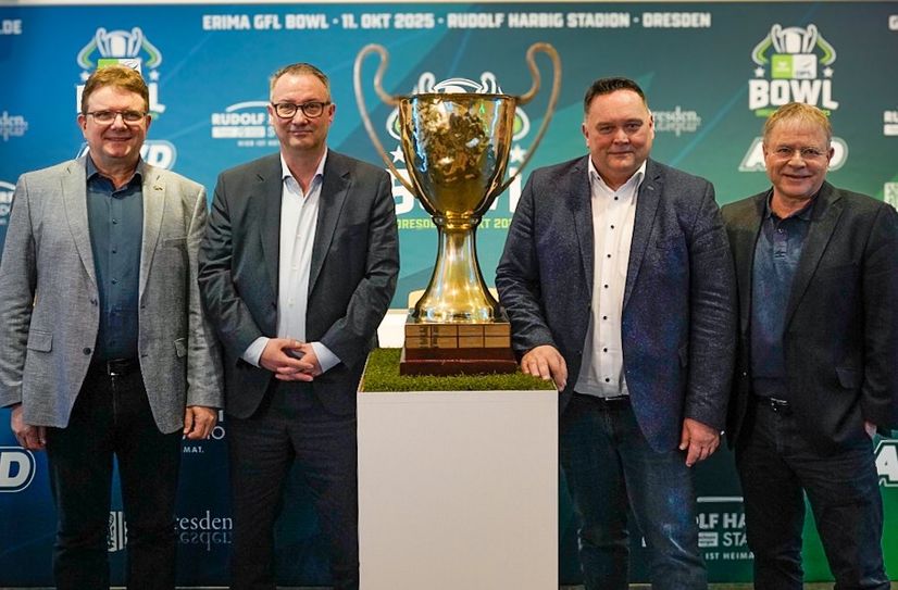 Dresden-Monarchs-Präsident Sören Glöckner, Dresdens Sportminister Jan Donhauser, Fuad Merdanovic (Präsident American Football Verband Deutschland e.V. – AFVD) und Axel Streich, Vorsitzender des Ligaverbund GFL e.V. (v.l.n.r.).