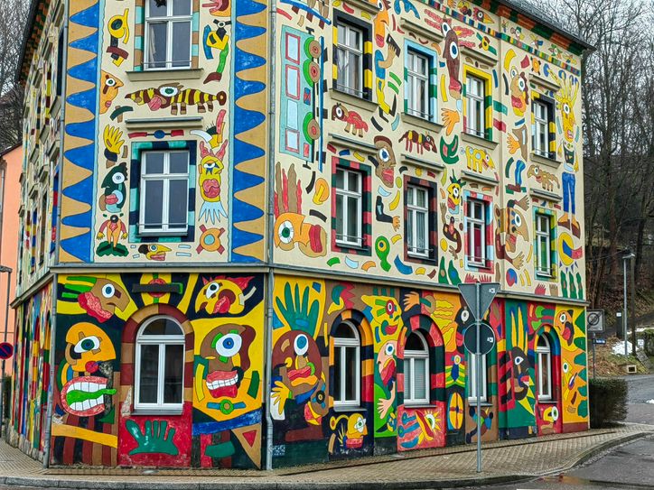 Das »Bunte Haus« in Sebnitz entstand 2001 als Projekt »Junges Wohnen«.