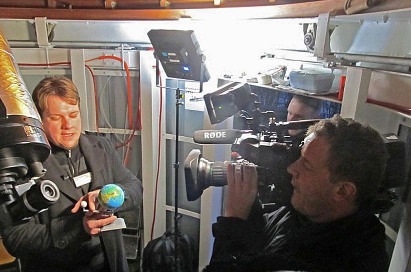 RTL-Kamerateam dreht für „Punkt 12“ in der Volkssternwarte Riesa. Fotos: ©Volkssternwarte Riesa